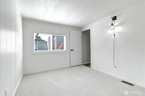 18501 52nd Avenue Lynnwood WA 98037