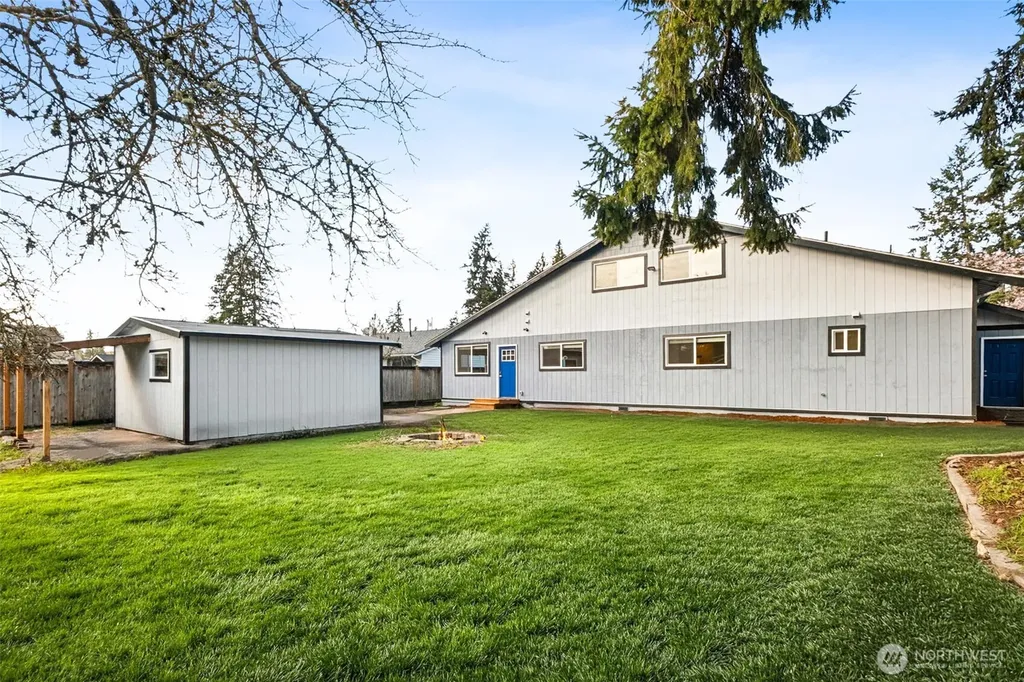 17245 SE 262nd Street Covington WA 98042
