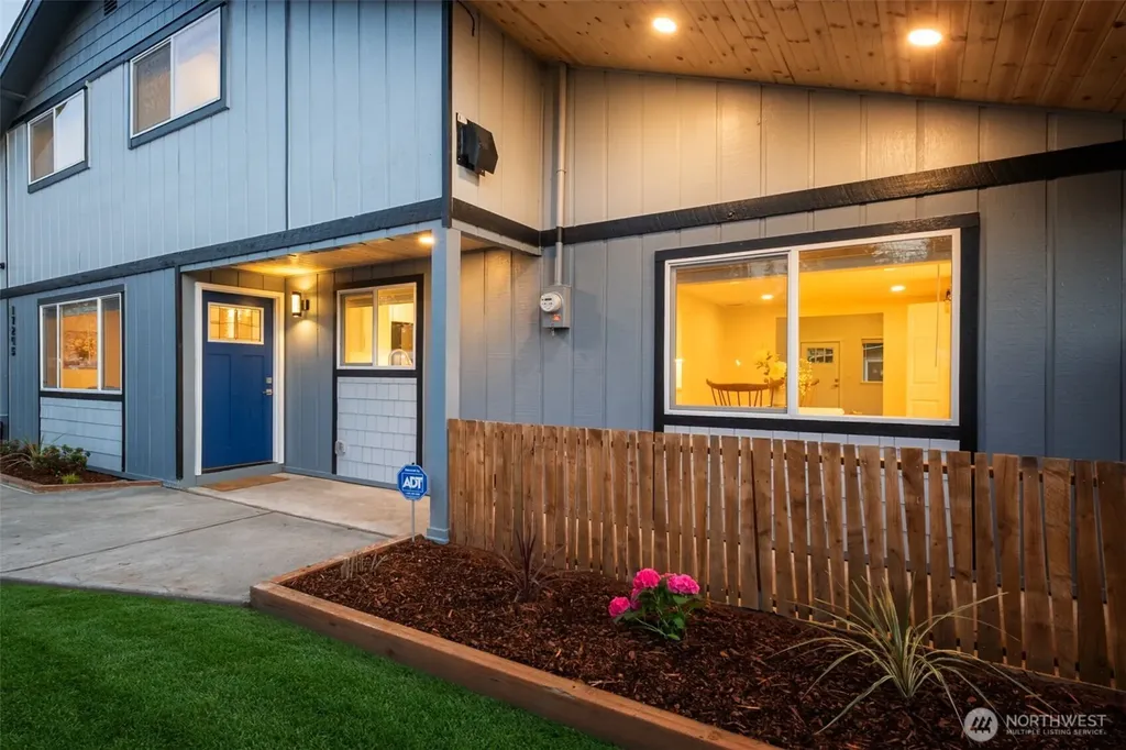 17245 SE 262nd Street Covington WA 98042