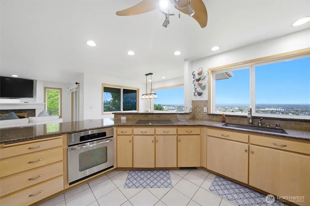 4100 W 43rd Avenue Kennewick WA 99337