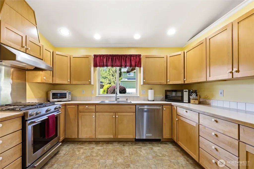 162 N Andrew Avenue Port Townsend WA 98368