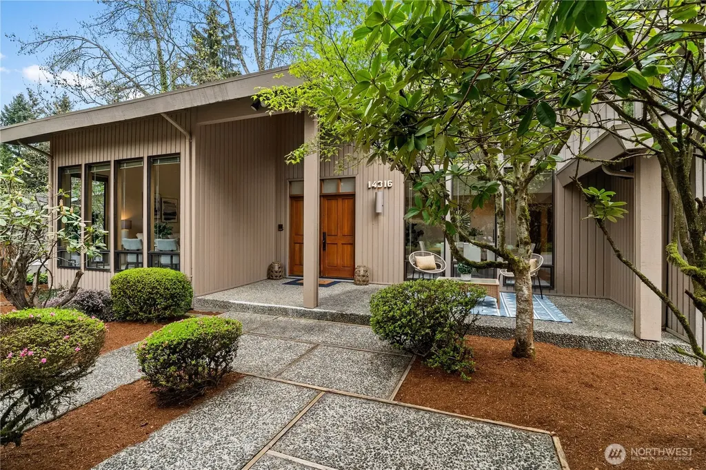 14316 NE 12th Place Bellevue WA 98007