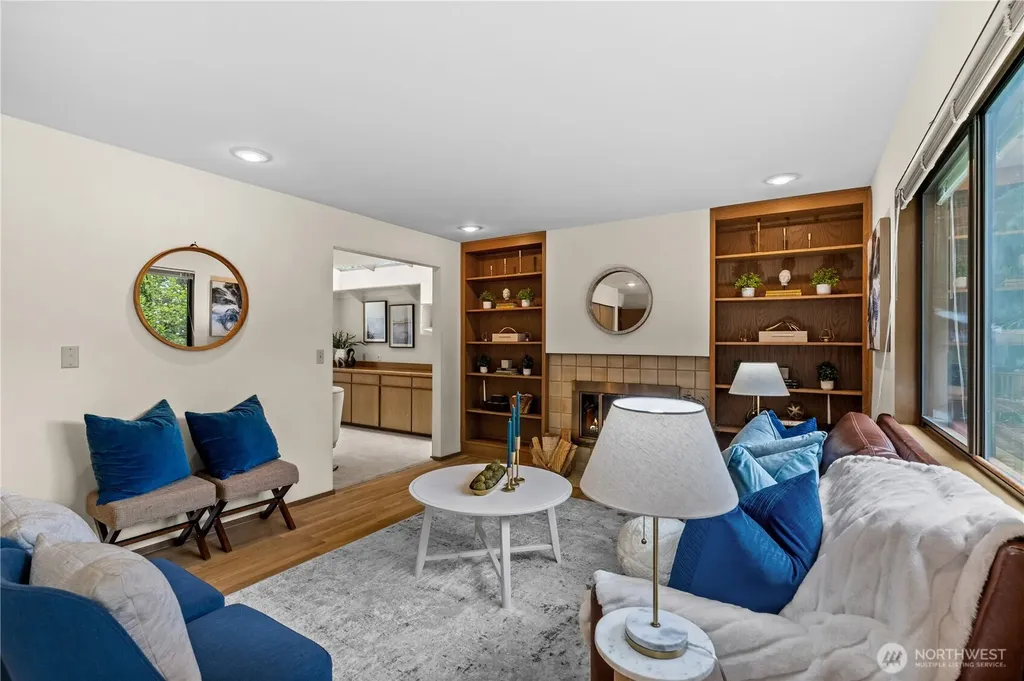 14316 NE 12th Place Bellevue WA 98007