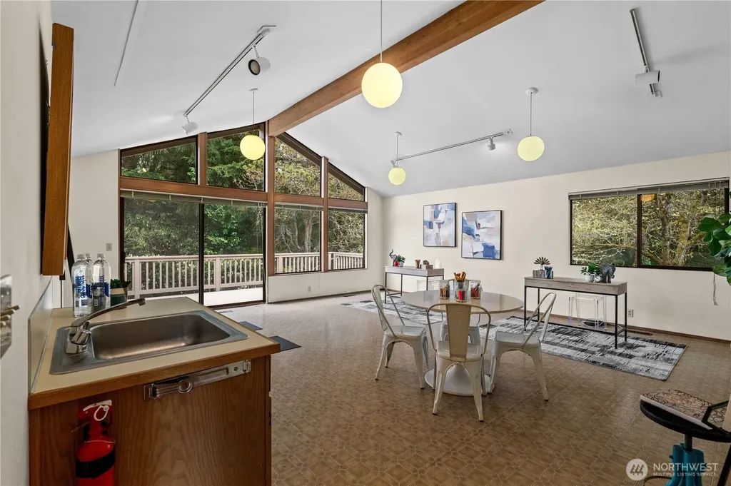 14316 NE 12th Place Bellevue WA 98007