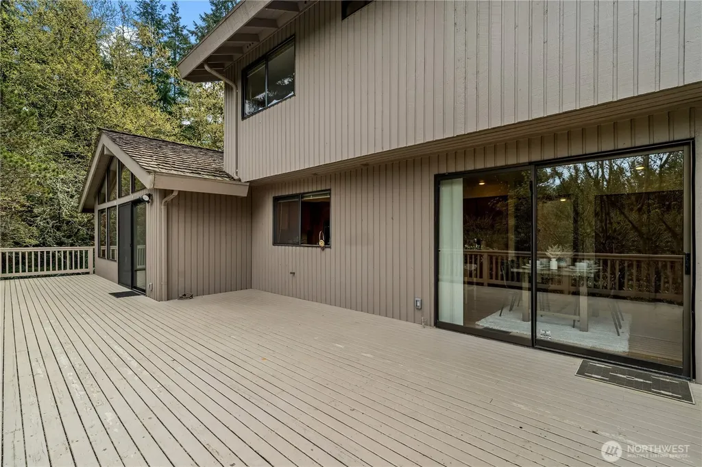 14316 NE 12th Place Bellevue WA 98007