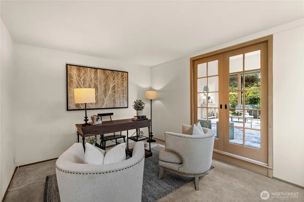 14316 NE 12th Place Bellevue WA 98007