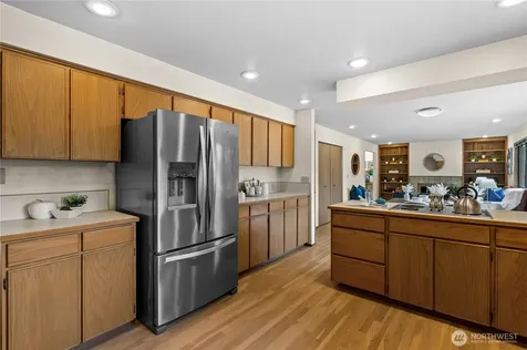 14316 NE 12th Place Bellevue WA 98007