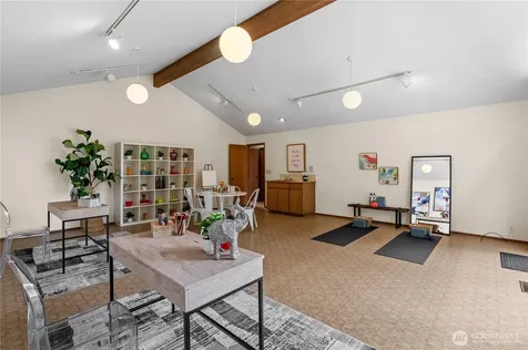 14316 NE 12th Place Bellevue WA 98007