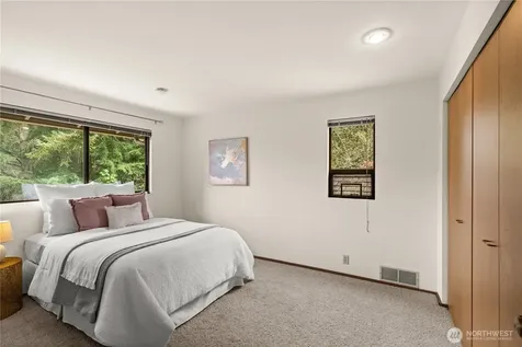 14316 NE 12th Place Bellevue WA 98007