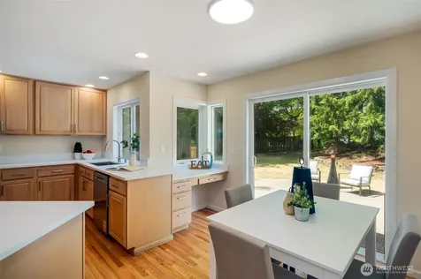 7229 245th Way NE Redmond WA 98053