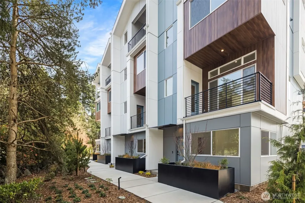 16003 SE 31st Lane Bellevue WA 98008