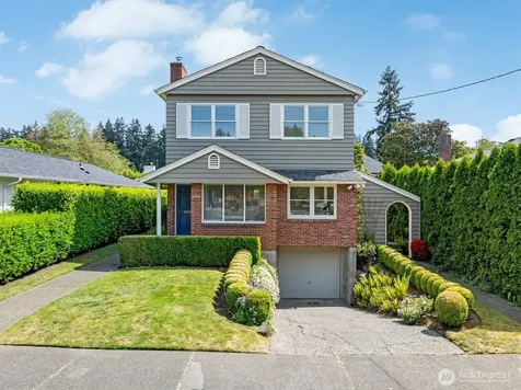 4550 47th Avenue NE Seattle WA 98105