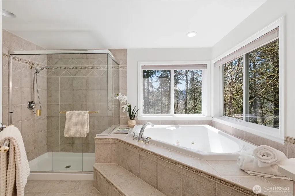 5107 218th Avenue NE Redmond WA 98053