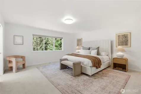 5107 218th Avenue NE Redmond WA 98053