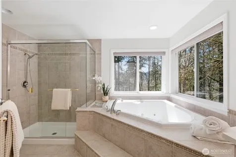 5107 218th Avenue NE Redmond WA 98053