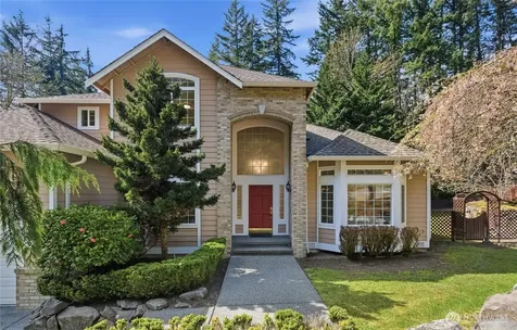 5107 218th Avenue NE Redmond WA 98053