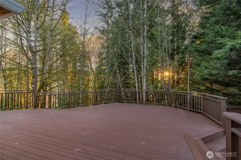 5107 218th Avenue NE Redmond WA 98053