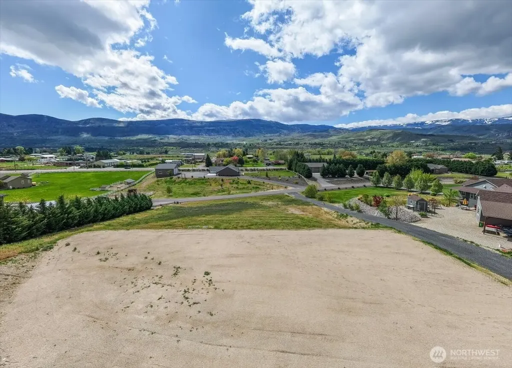 3085 Martin Place East Wenatchee WA 98802