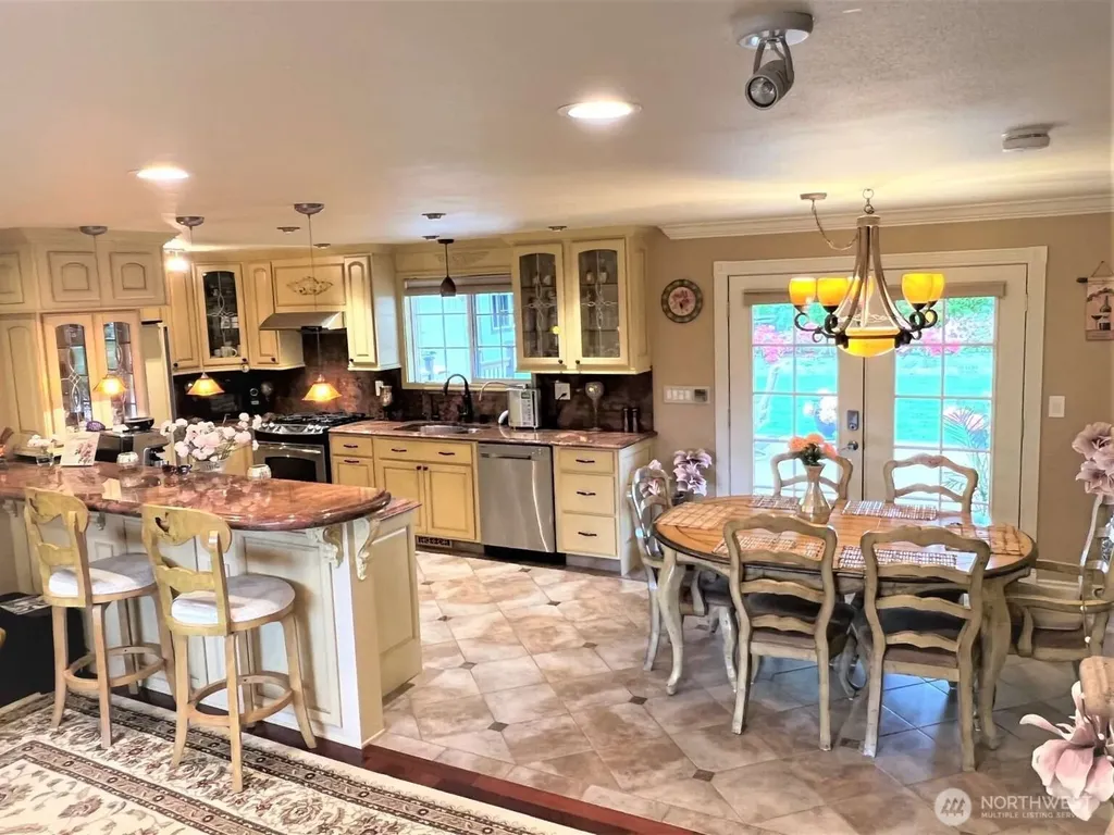 11858 SE 236th Street Kent WA 98031