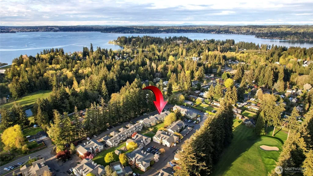 3957 NW Fairway Lane Bremerton WA 98312