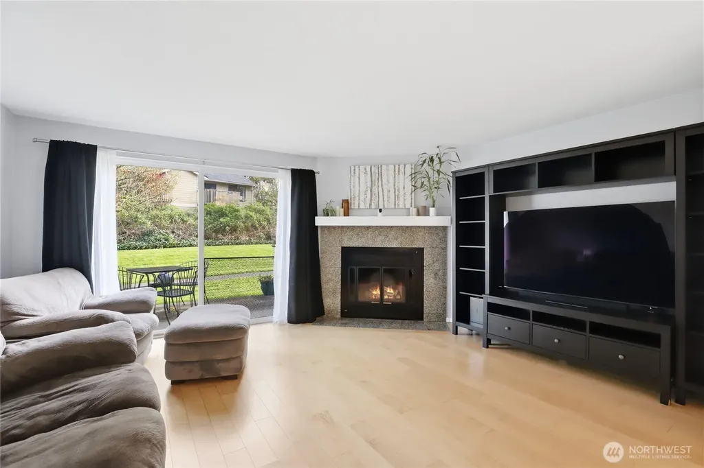 3957 NW Fairway Lane Bremerton WA 98312