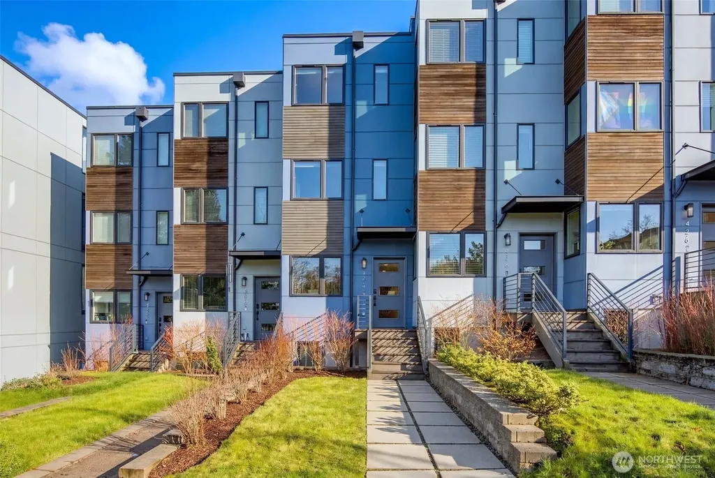 4274 NE 50th Street Seattle WA 98105