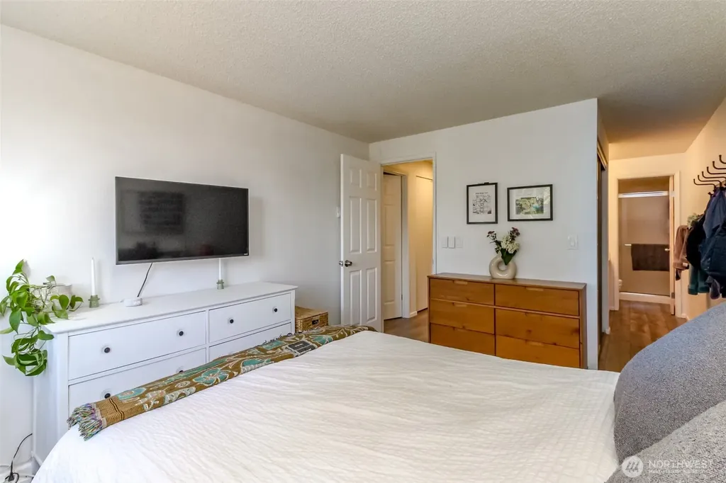 13235 12th Avenue SW Burien WA 98146