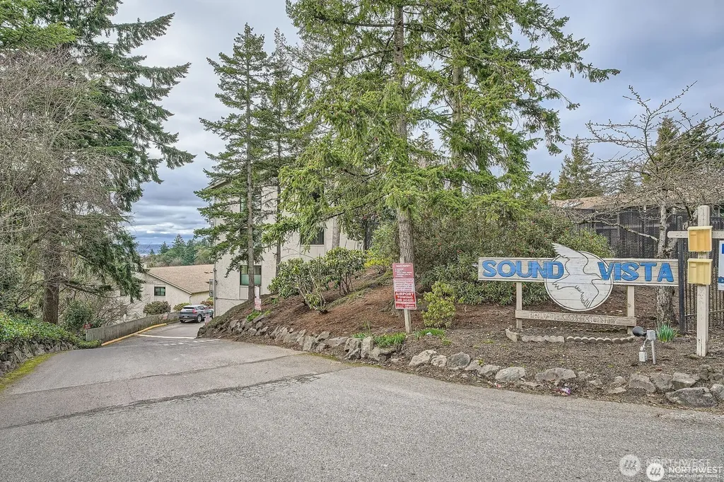 13235 12th Avenue SW Burien WA 98146