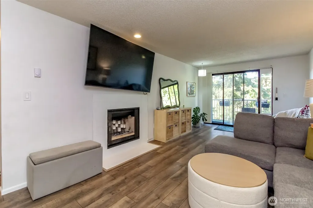 13235 12th Avenue SW Burien WA 98146