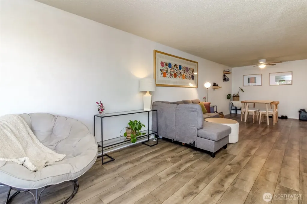 13235 12th Avenue SW Burien WA 98146