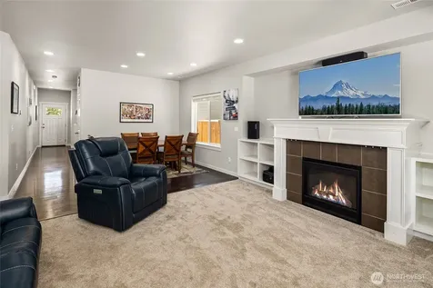 8223 49th Street NE Marysville WA 98270