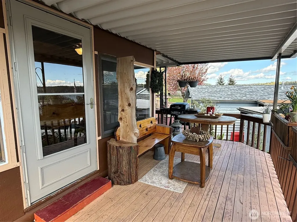 18289 E State Route 3 (WA-3) Allyn WA 98524