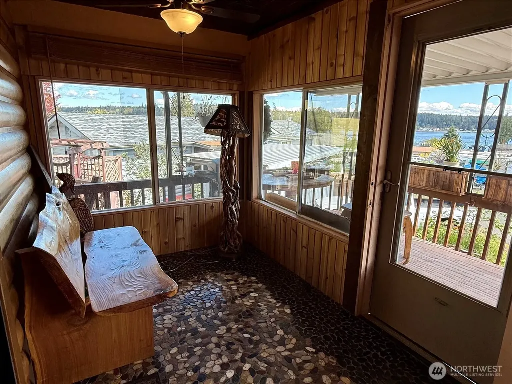 18289 E State Route 3 (WA-3) Allyn WA 98524