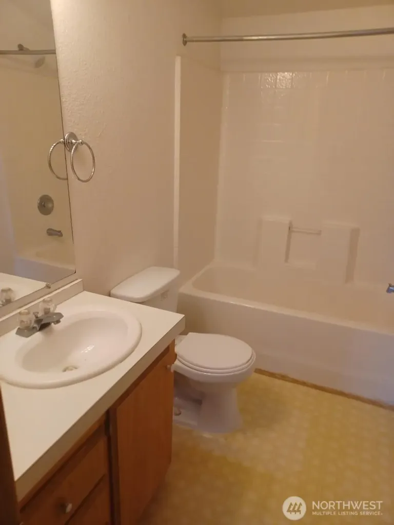 3211 W Wapato Drive Moses Lake WA 98837
