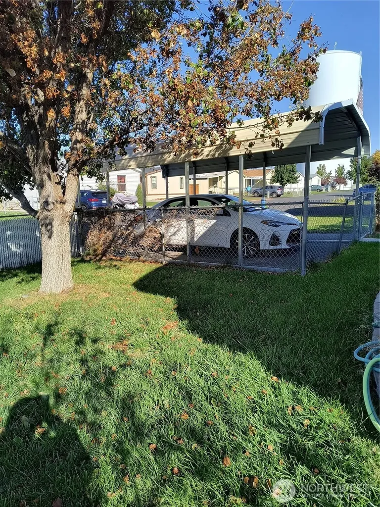 3211 W Wapato Drive Moses Lake WA 98837