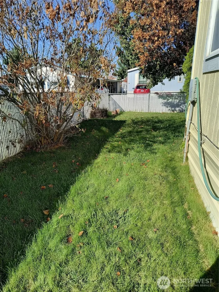 3211 W Wapato Drive Moses Lake WA 98837