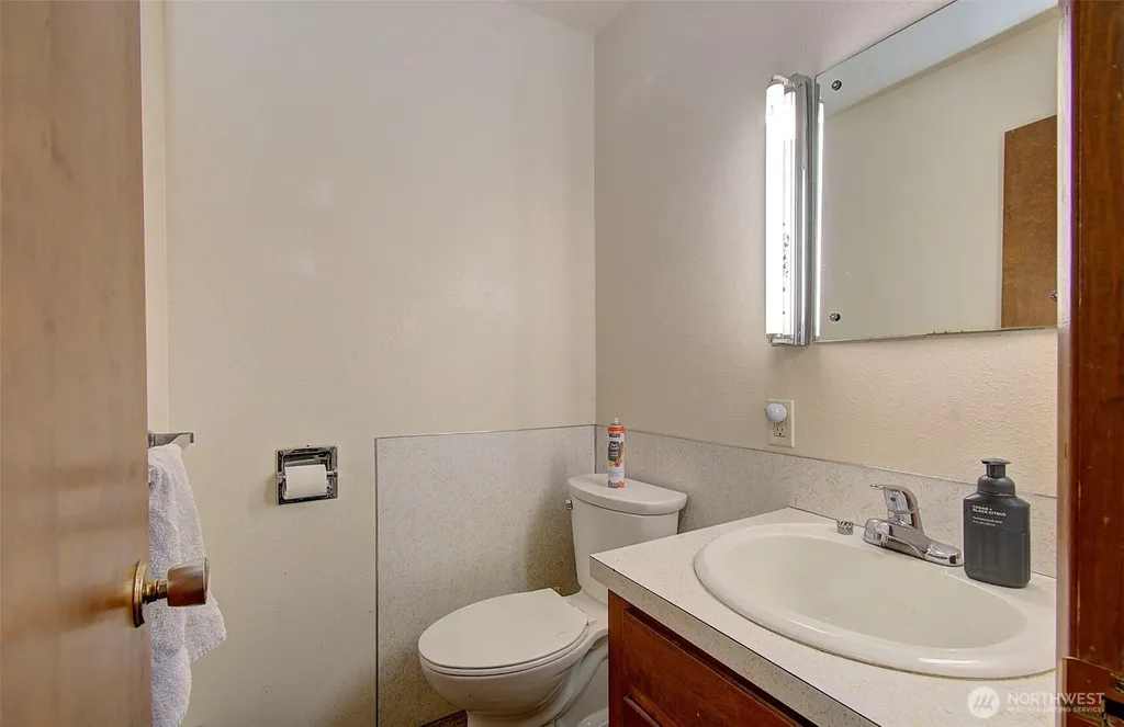 1807 N Tower Avenue Centralia WA 98531