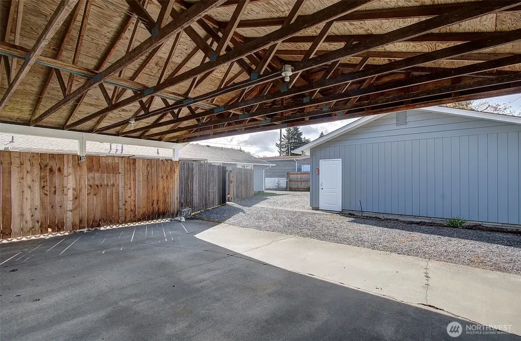 1807 N Tower Avenue Centralia WA 98531