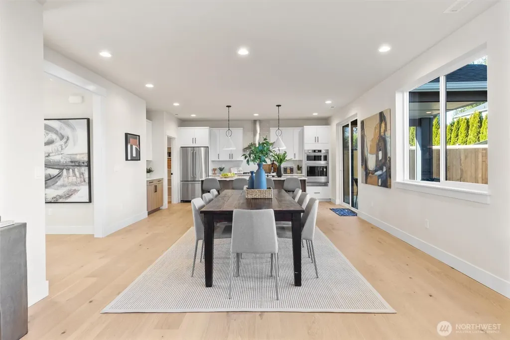 25 213th Place SW Bothell WA 98021