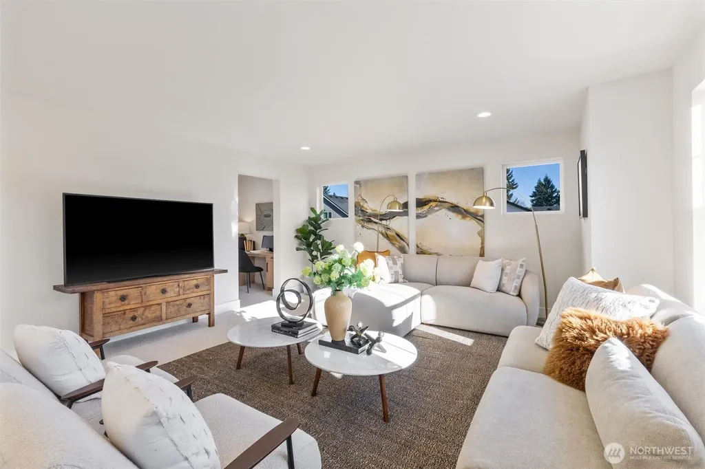 25 213th Place SW Bothell WA 98021