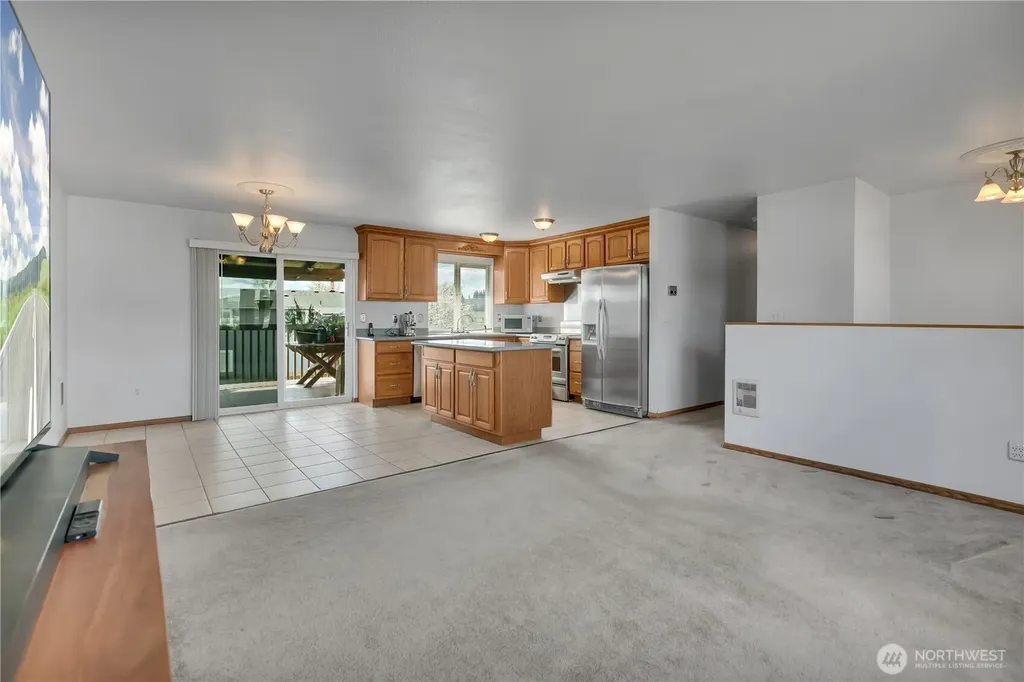 115 3rd Avenue NW Pacific WA 98047