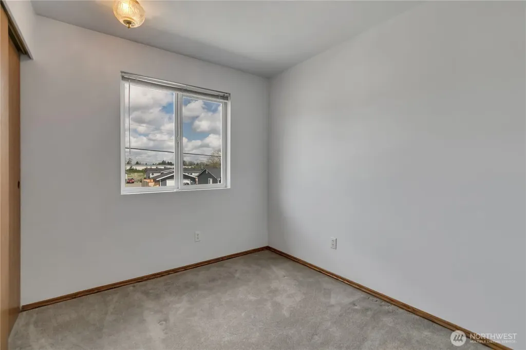 115 3rd Avenue NW Pacific WA 98047