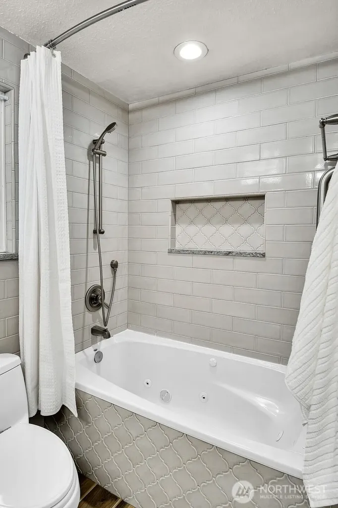 21023 46th Avenue SE Bothell WA 98021