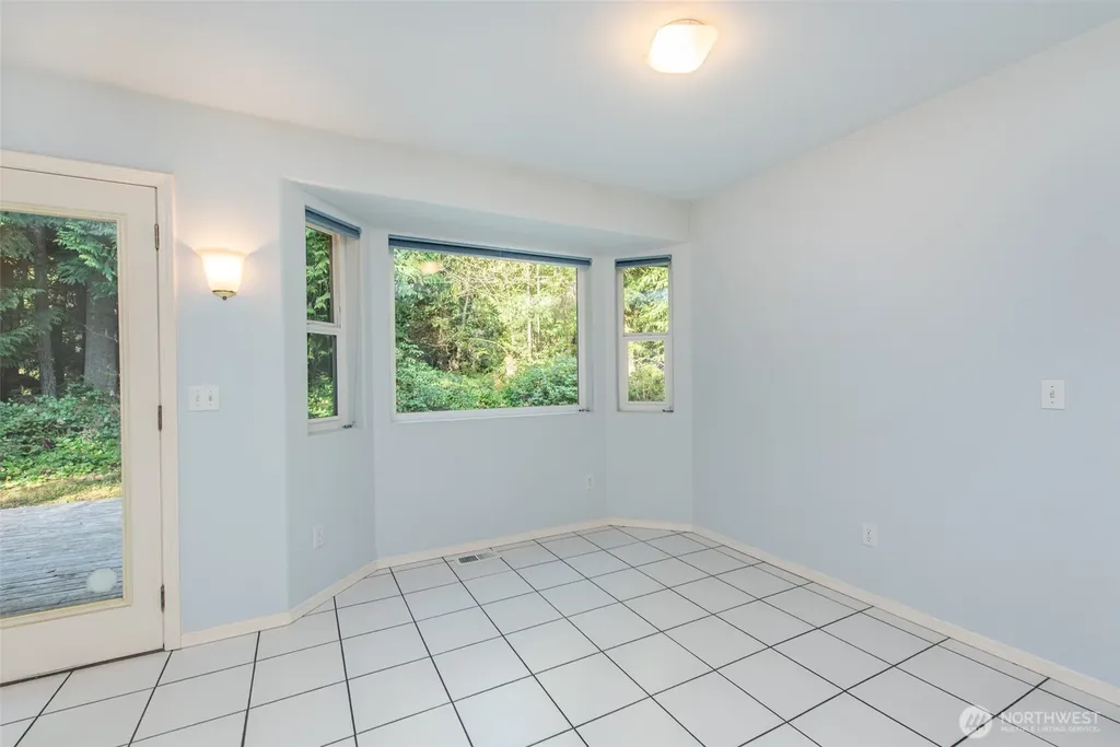 113 N Jensen Road Port Angeles WA 98362