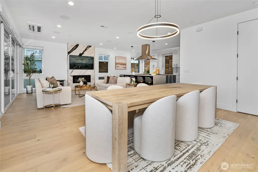 11855 89th Place NE Kirkland WA 98034