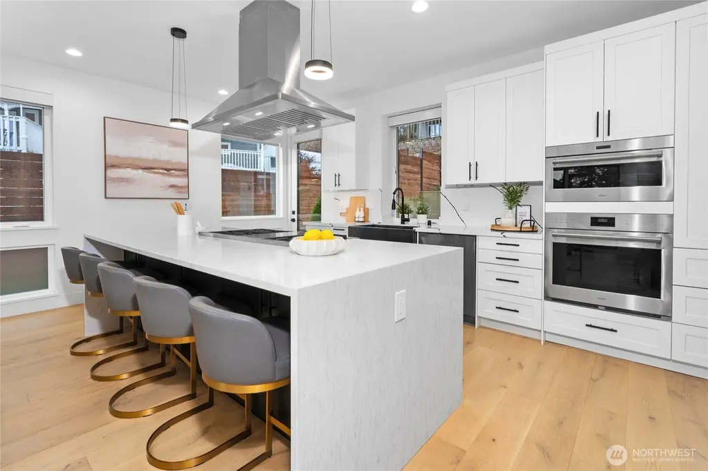 11855 89th Place NE Kirkland WA 98034