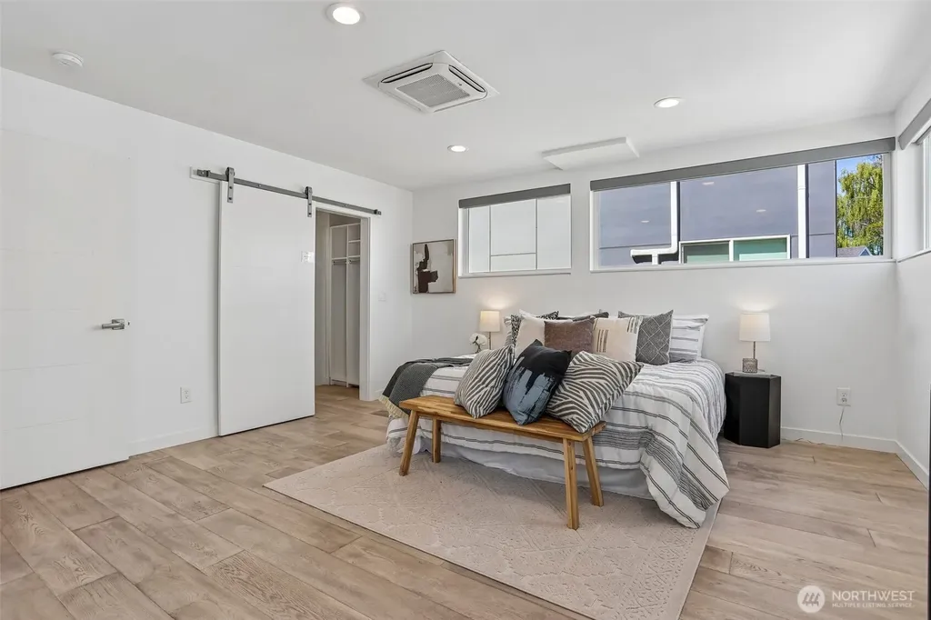 1926 Ferry Avenue SW Seattle WA 98116