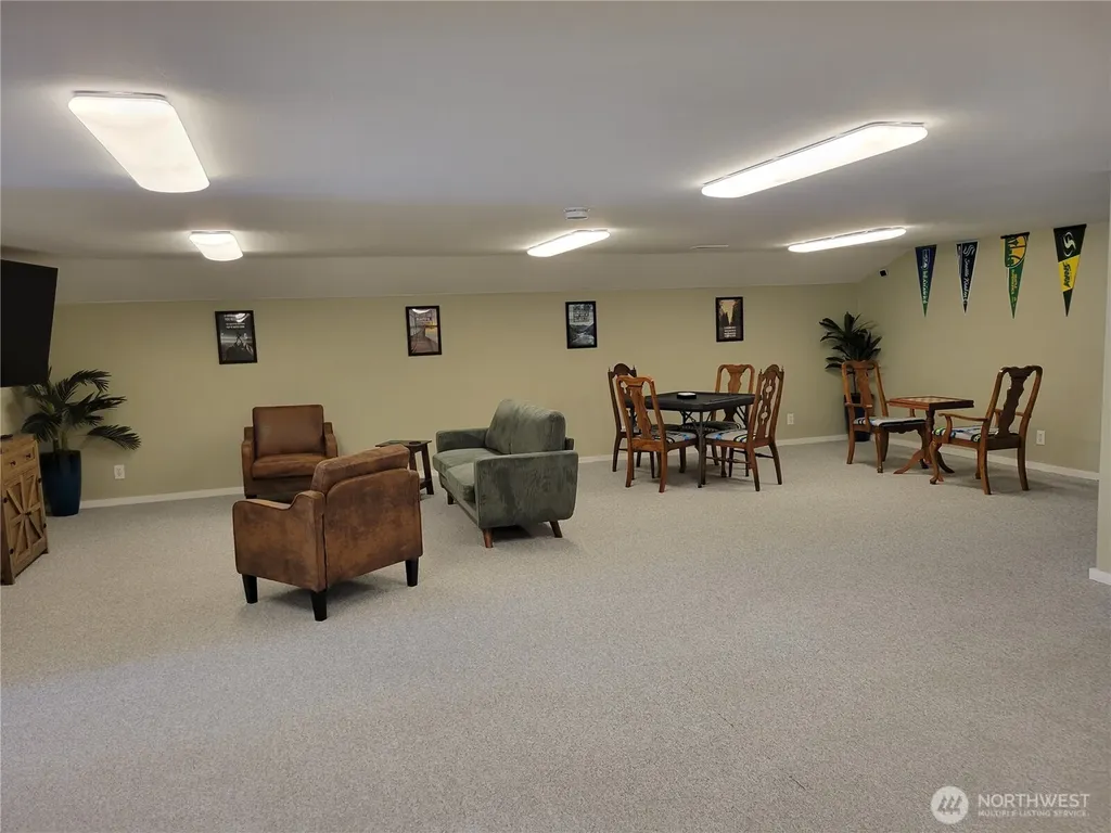 18501 52nd Avenue W Lynnwood WA 98037