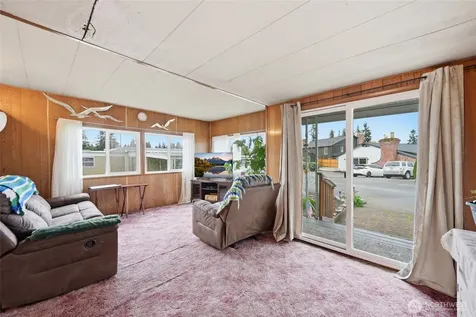 18501 52nd Avenue W Lynnwood WA 98037