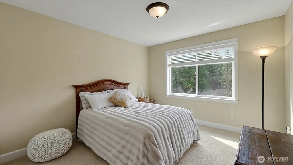31045 219th Way SE Black Diamond WA 98010